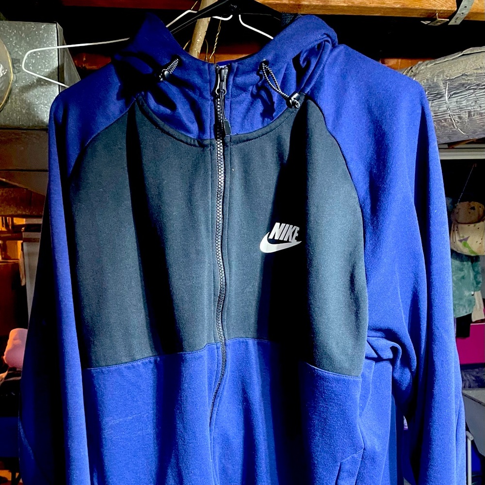 Nike DryFit ZipUp Hoodie